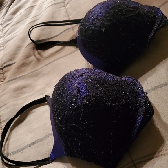 Victoria Secret Bombshell Bra - Picture 2 of 4